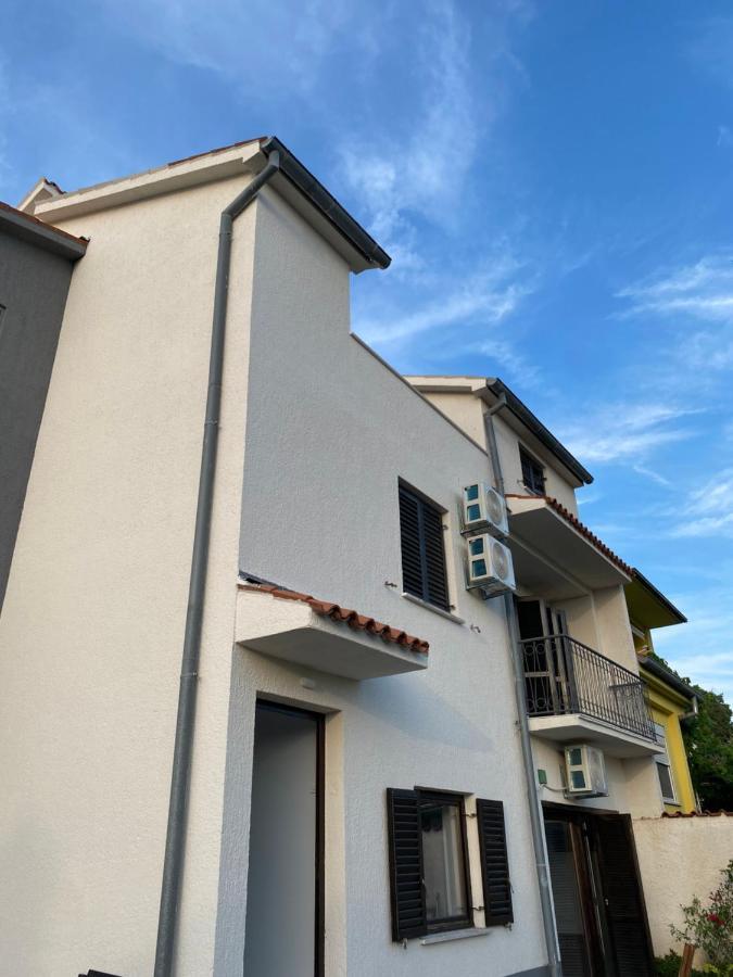 Paradiso Arx Appartement *