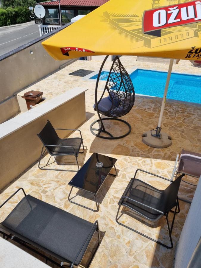 Paradiso Arx Appartement *